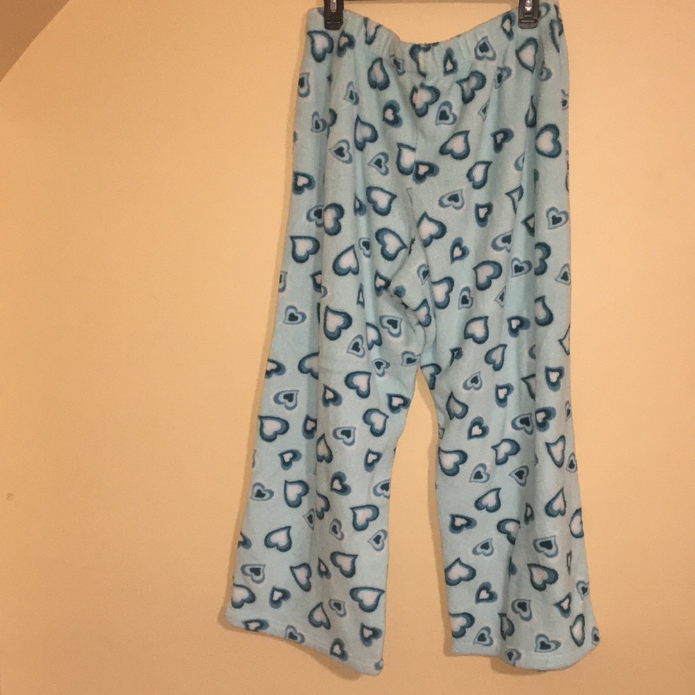 FLUFFY PJS - Picture 5 of 7